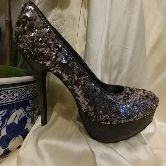 Shoes, Sequined - Picture 3 of 8